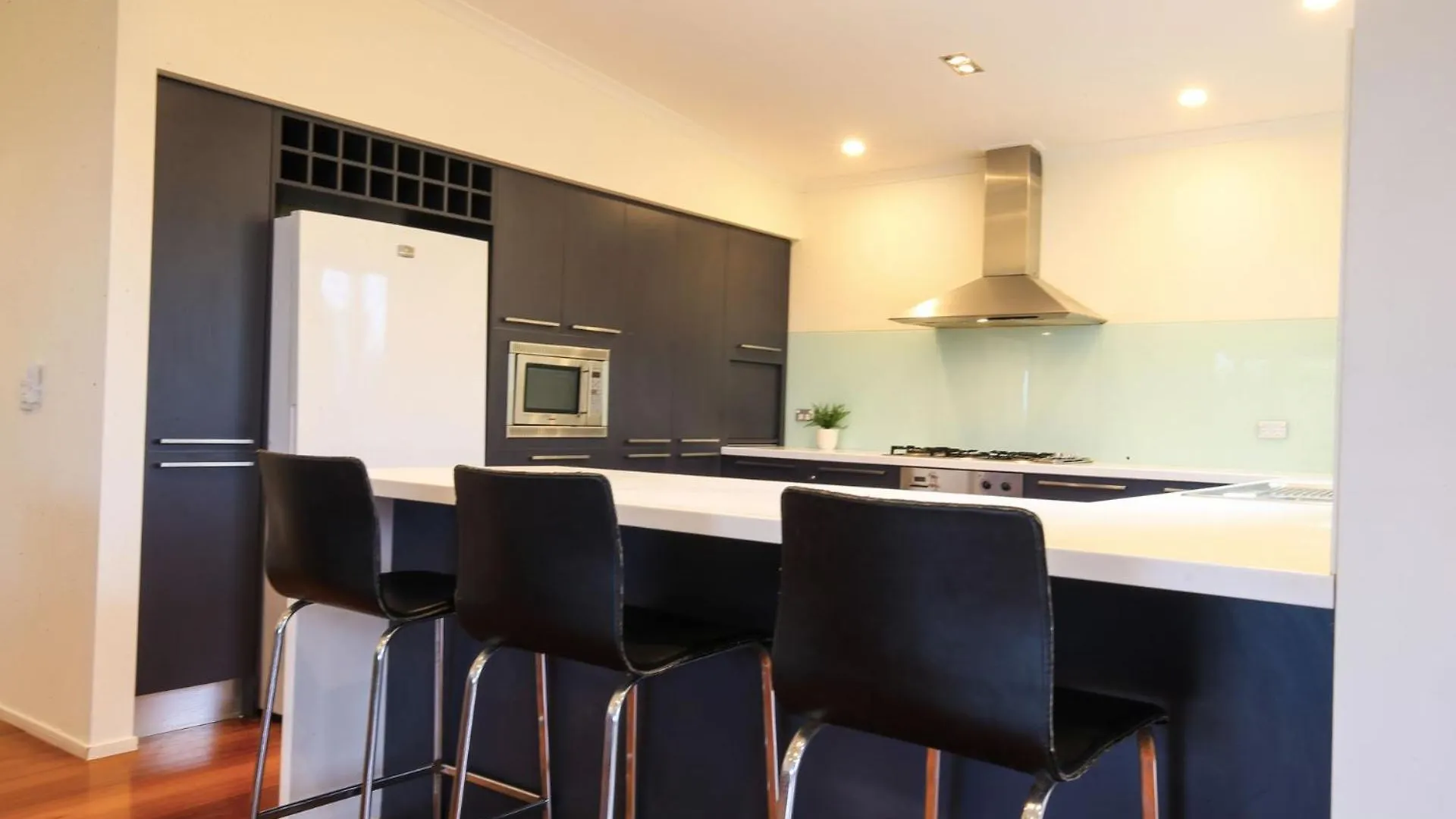 4 Coolberry Court - Rainbow Beach. Swimming Pool 0*,  Australia