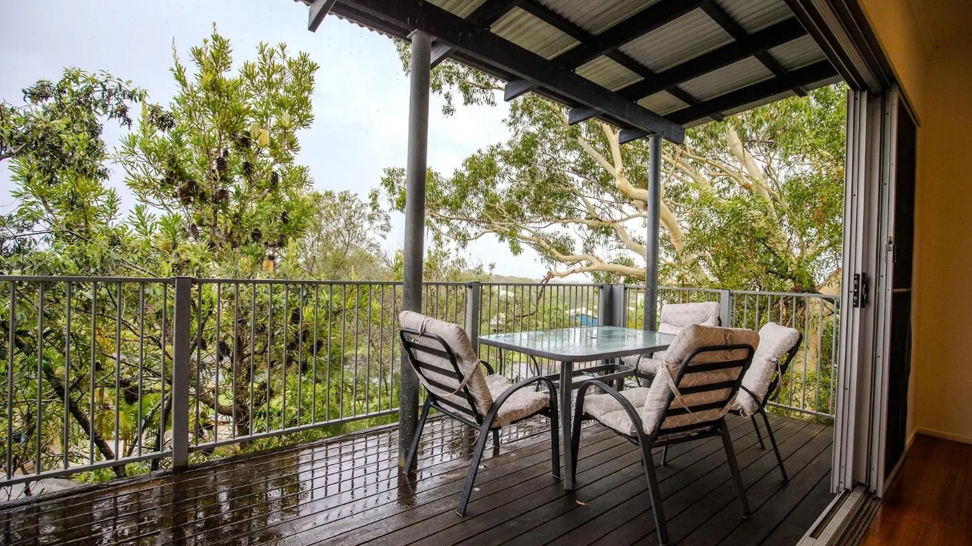 Holiday home 4 Coolberry Court - Rainbow Beach. Swimming Pool